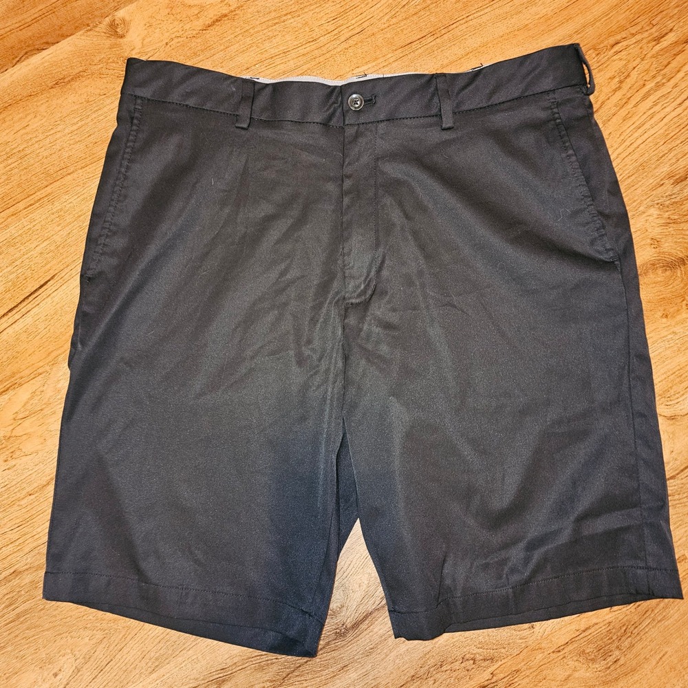 Walter Hagen 11 Majors Mens Black Golf Shorts Flat Front Size 38 Performance